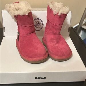 Koolaburra by uggs Pink Kids Boots with Cream Lining